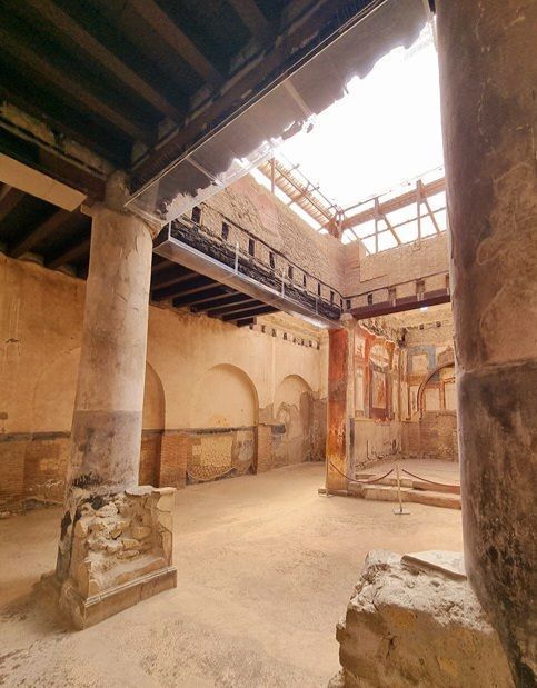Zona excavada del Colegio de los Augustales de Herculano