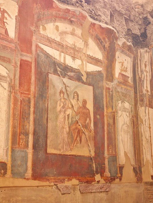 Frescos de Hércules en el Colegio de los Augustales de Herculano